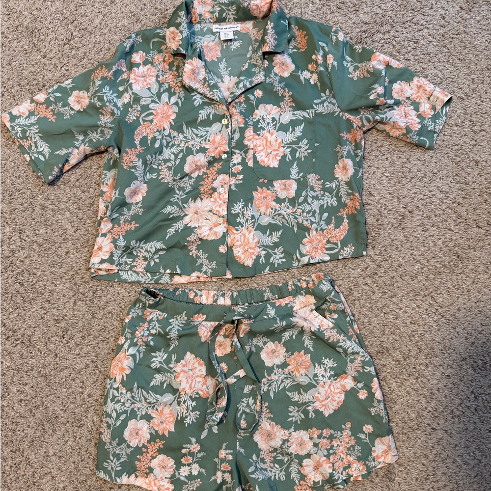 Cupcakes and Cashmere Floral Green Pajama Set